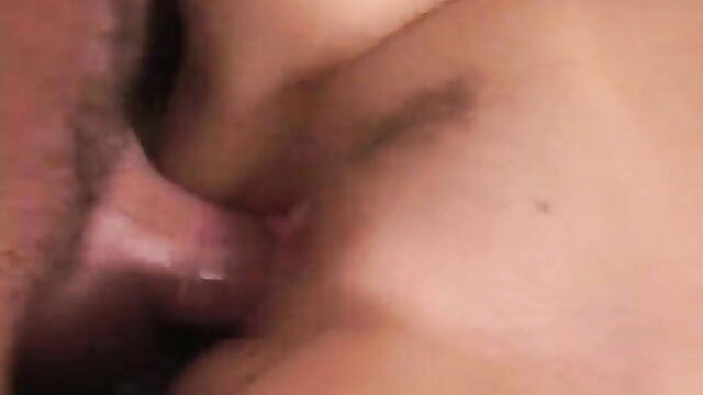chick with wide holes gets fucked : Cum Fiesta