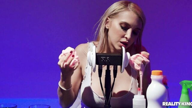 Alix Lynx - alix lynx pussy porn Reality Kings