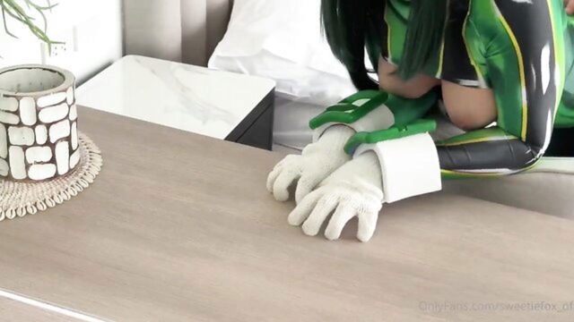 Sweetie Fox - deepthroat creampie cosplay