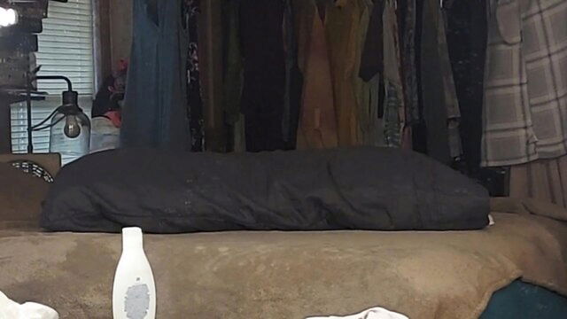 Shimmer11111 - male booty in mirror