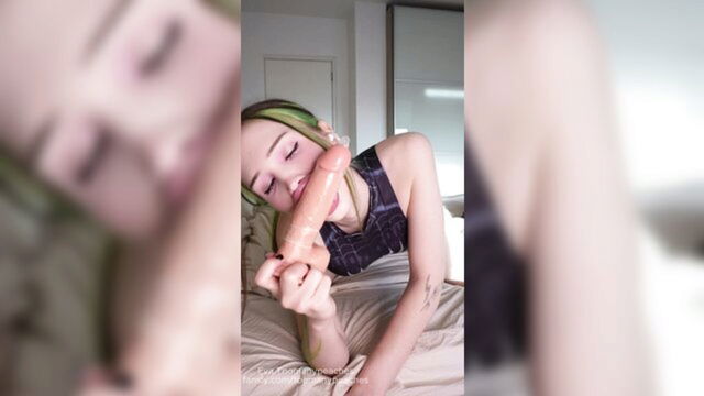 Eva Peaches - trans spider lady deepthroat