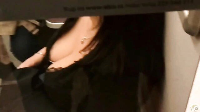 large, goddess, subway - erotic massage huge tits