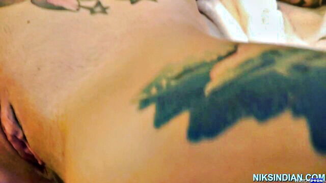 niks indian - indian guy squirts blonde