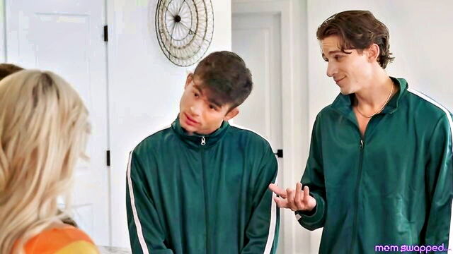 justine jakobs, jessica ryan - wrbswapped moms jessica ryan