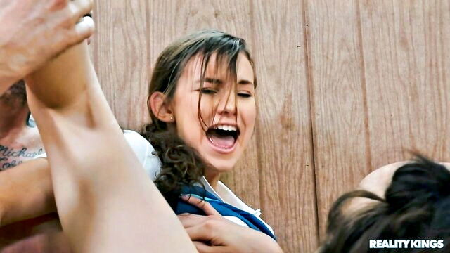 ellie eilish - ellie eilish sauna threesome