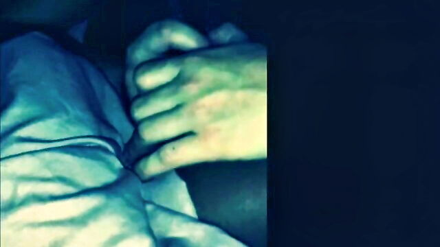 toxiclibra - hot babysitter seduces dad