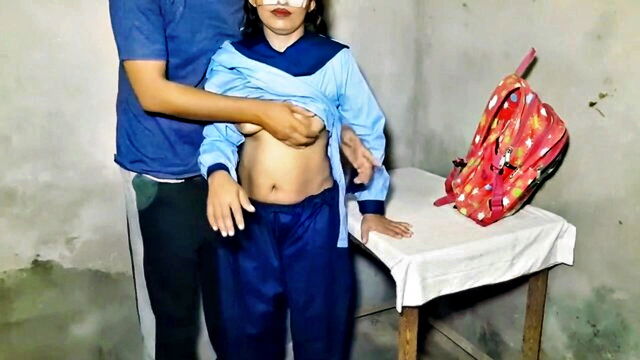 desi schoolgirl first fuck