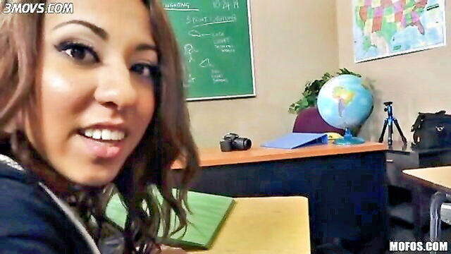 sophia torres - classroom ass show sophia torres