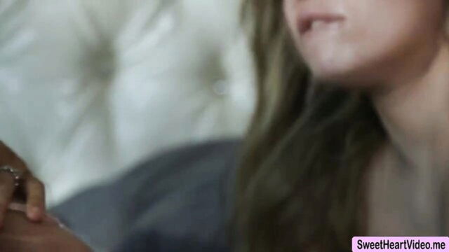 Julia Ann, Anna Claire Clouds - stepmom loves to eat out