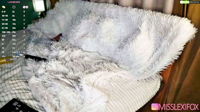 alexiafoxmodel - alexiafoxmodel fingering pussy