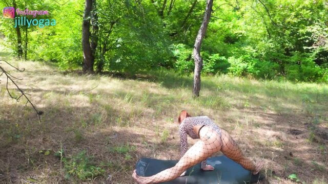 yoga flexibility test : JillYoga