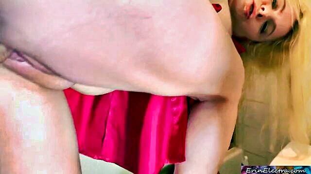 Erin Electra - stepmom supports stepsons orgasm   erin electra Erin Electra
