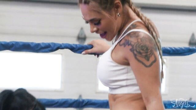 athletic, big dick, bald pussy - fitness shapeshifter xxx