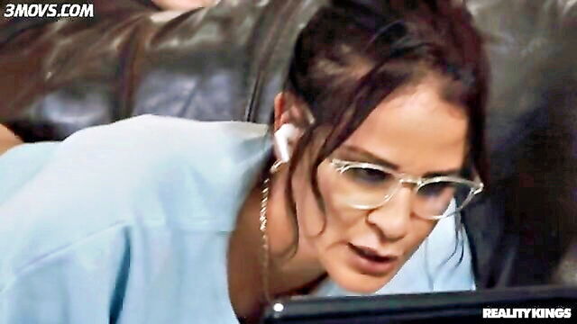 miss raquel, johnny love - miss raquel doggystyle threesome