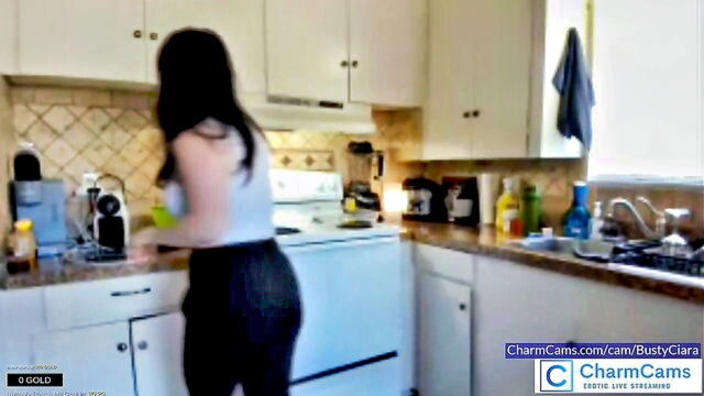 real amateur, roleplay, housewife - bustyciara camshow