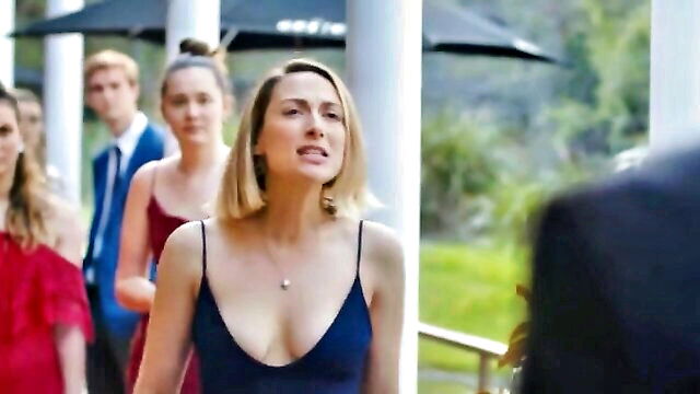 sexy, hot, comedy - malibu crush nude scene