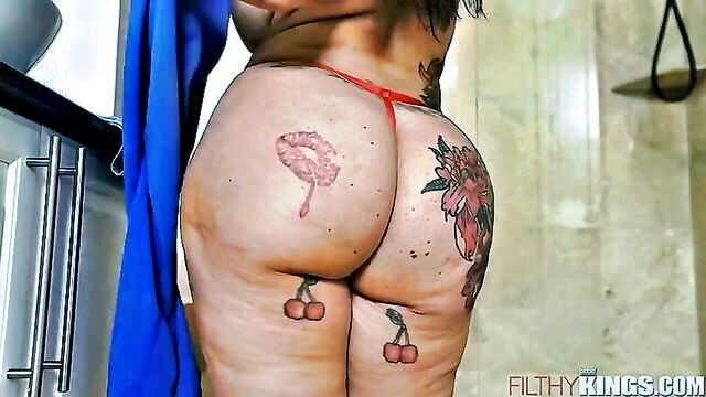 mature, blowjobs with big tits, big tits - queen rogue hot fuck