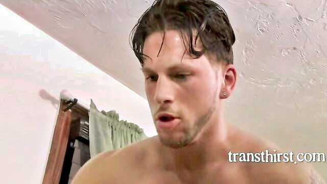 busty trans booty bounce