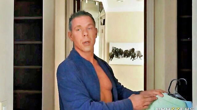 milf, anal, threesome - yhivi is horny