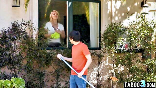 rachael cavalli - stepson shocked stepmom fucking