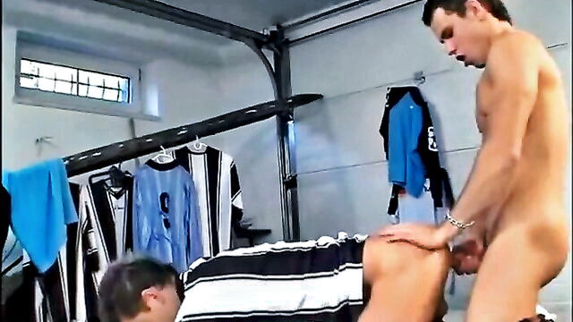 bareback, cum shots, action - horny friends xxx