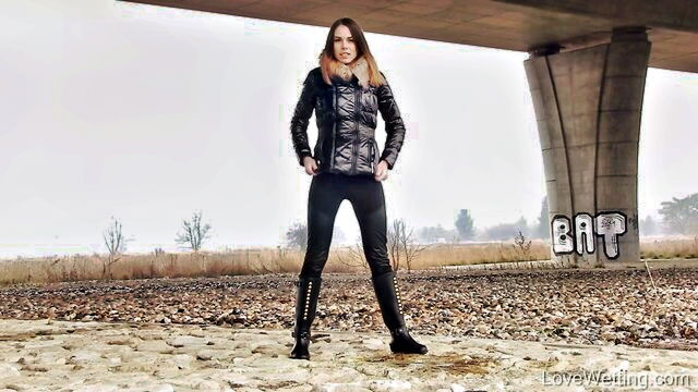 piss, love wetting, public nudity - jessica jessica bell piss sex