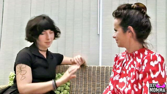 step mo, sexy mom, step mom - sexy momma kiki advice