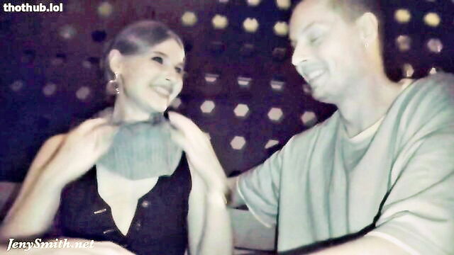 Jeny Smith - public hair Jeny Smith