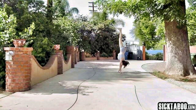 freya parker - latin student big ass lesbian sex