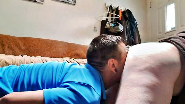 grindr hookup, gay rimjob, amateur - hispanic ass job tramp