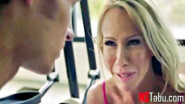 milf simone cheats on wife