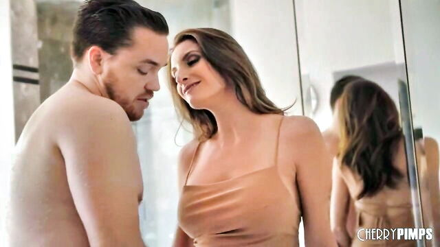 silvia saige - silvia saige hd scene