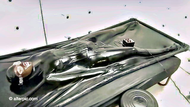 bdsm, big tits, big booty - latex babe bdsm games