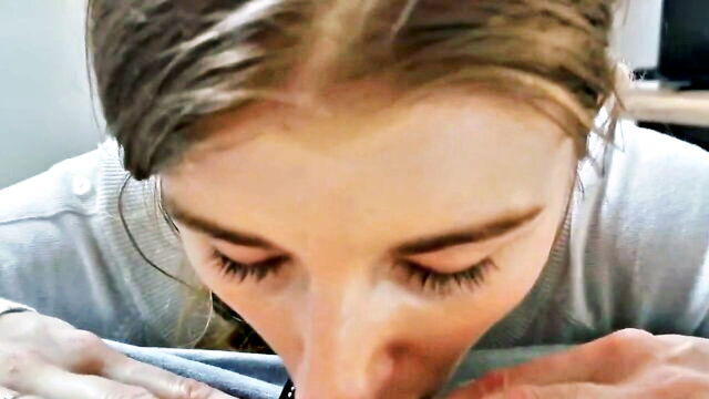 Eve - my girlfriend is a cumslut