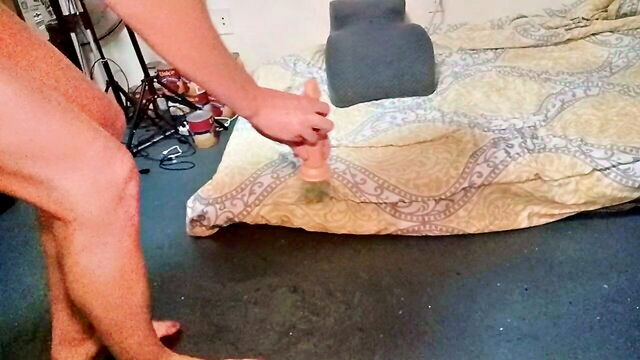 transsexuals, amateur, masturbation - hd bussey warm up