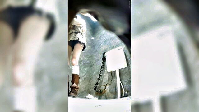 spy, toilet, voyeur - spy mrt toilet video 4
