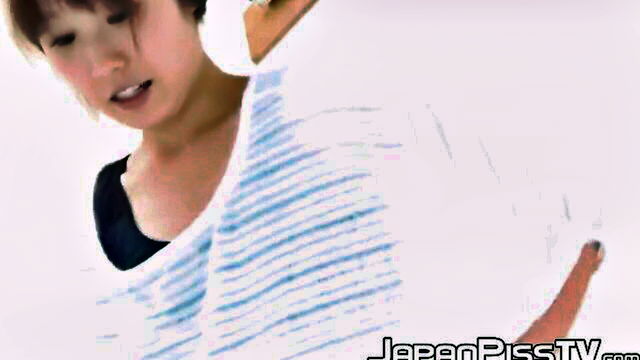 voyeur asian pissing babes