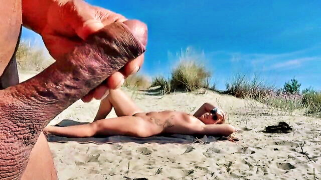 voyeur porn, amateur voyeur, stranger - beach stranger fucks woman