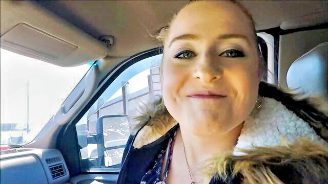 littleoralandie - public blowjob at the mall