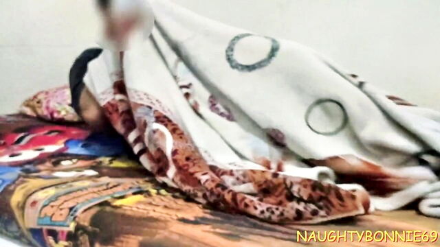 naughty bonnie - stepmom bonnie handjob scene