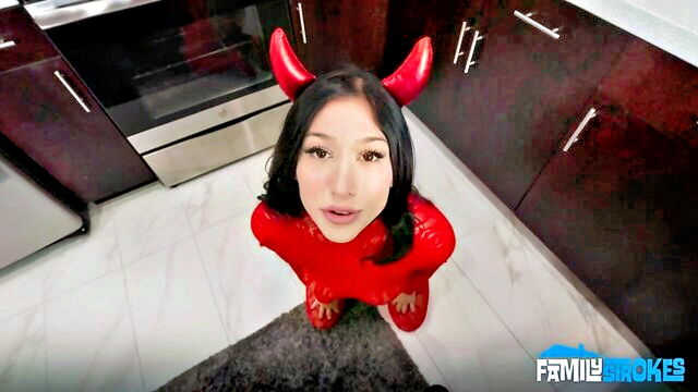 alexa chains - wrb alexa chains facial