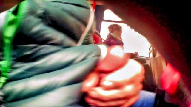 amateur, amateur voyeur, voyeur - bus jerk off voyeurisme