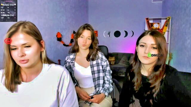 helli belli - shy teen helli_belli bigboobs