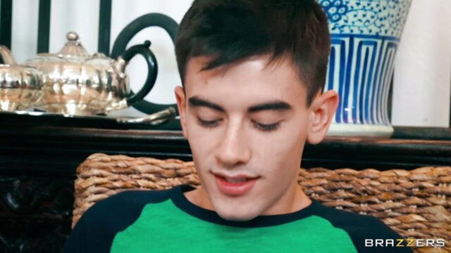 kendra bakes big cock stint : Brazzers