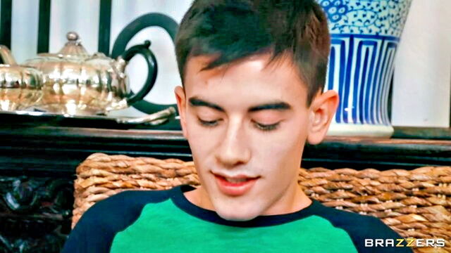 kendra lust - kendra bakes big cock stint