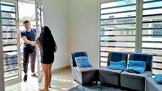 housekeeper got screwed with no money : Parejahot70