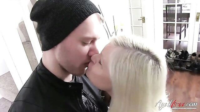 blowjobs with big tits, big tits milf, hardcore porn - busty granny lacey starr