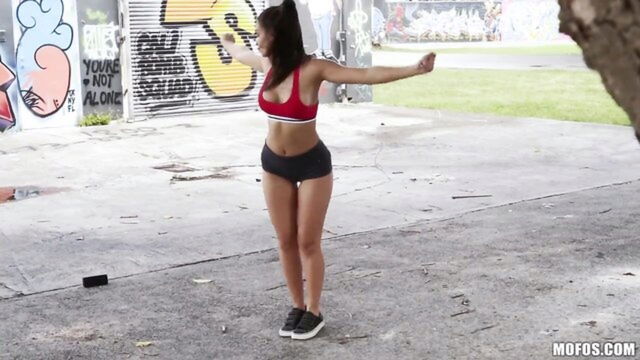 bald pussy, amateur, athletic - glamour pornstar xxx scene