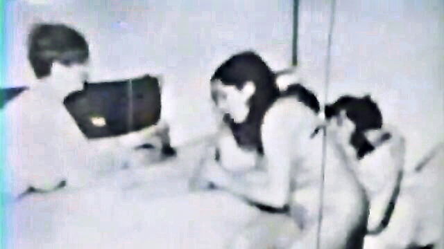 hairy pussy classic porn