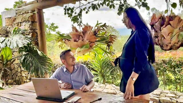 boss pregnant woman sex